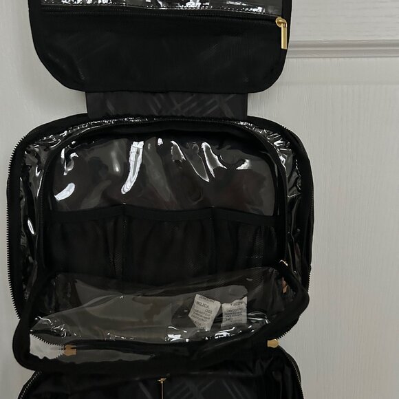 Joy Clean And Chic Expandable Toiletry Case BLACK Satin Finish NWT - Picture 10 of 14